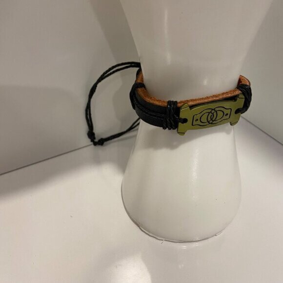 Leather  Metal Adjustable Bracelet With metal handcuffs symbol commitment - Picture 6 of 14